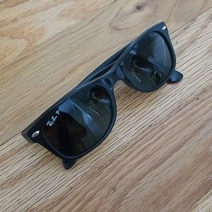 New Wayfarer Polarized Sunglasses